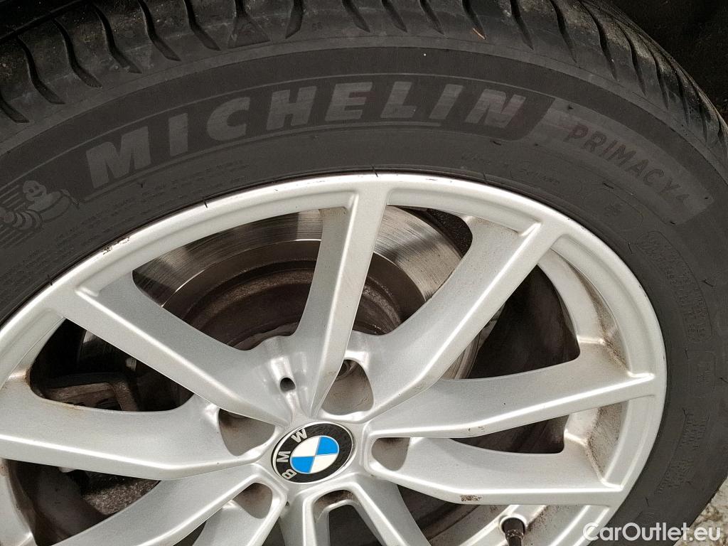  Bmw  Serie 3 BMW Série 3 Touring / 2019 / 5P / Break 318d 150ch Lounge BVA8 #48