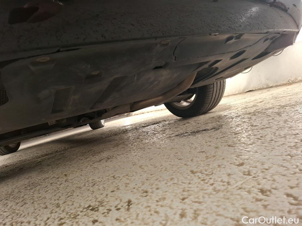  Bmw  Serie 3 BMW Série 3 Touring / 2019 / 5P / Break 318d 150ch Lounge BVA8 #47