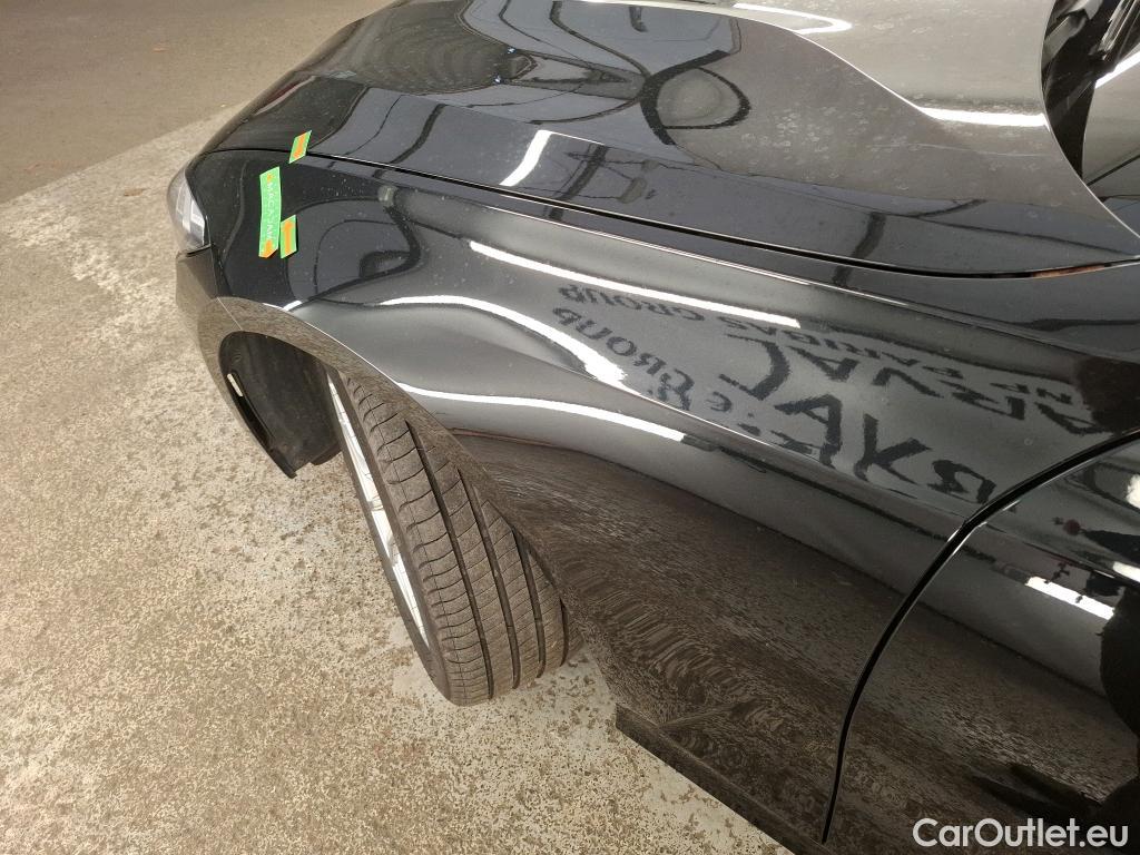  Bmw  Serie 3 BMW Série 3 Touring / 2019 / 5P / Break 318d 150ch Lounge BVA8 #14