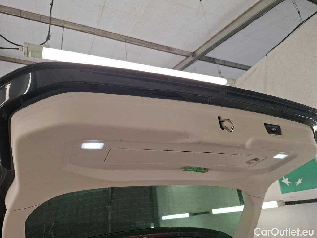  Bmw  Serie 3 BMW Série 3 Touring / 2019 / 5P / Break 318d 150ch Lounge BVA8 #28