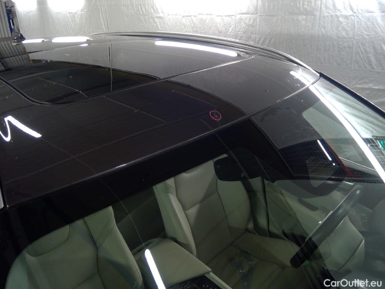  Volvo  XC60  T6 340 Ins. Rech. 4WD Aut #26