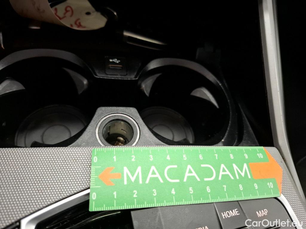  Bmw  Serie 3 BMW Série 3 Touring / 2019 / 5P / Break 318d 150ch Lounge BVA8 #71