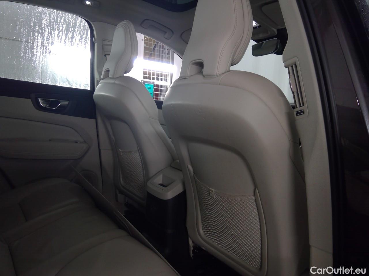  Volvo  XC60  T6 340 Ins. Rech. 4WD Aut #19