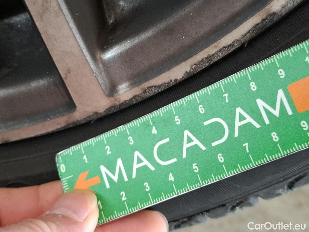  Mercedes  CLA-Klasse MERCEDES-BENZ CLA Shooting Brake / 2019 / 5P / Break CLA 200 d Business Line BA8 #5