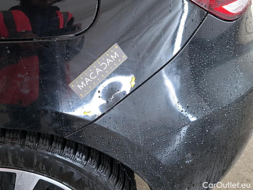  Mercedes  A-Klasse MERCEDES-BENZ Classe A Compact / 2018 / 5P / Berline A 180 d Business Line 8G-DCT #4