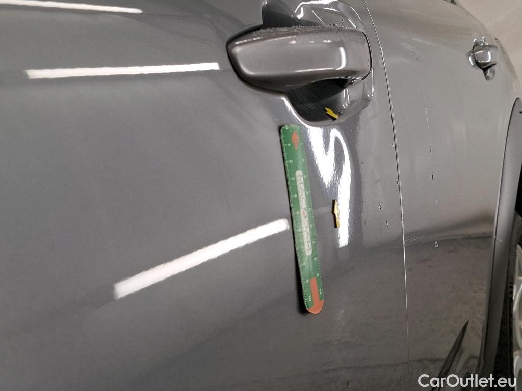  Citroen  C4 Cactus  Feel Business 1.2 PureTech 110CV BVM6 E6dT #2