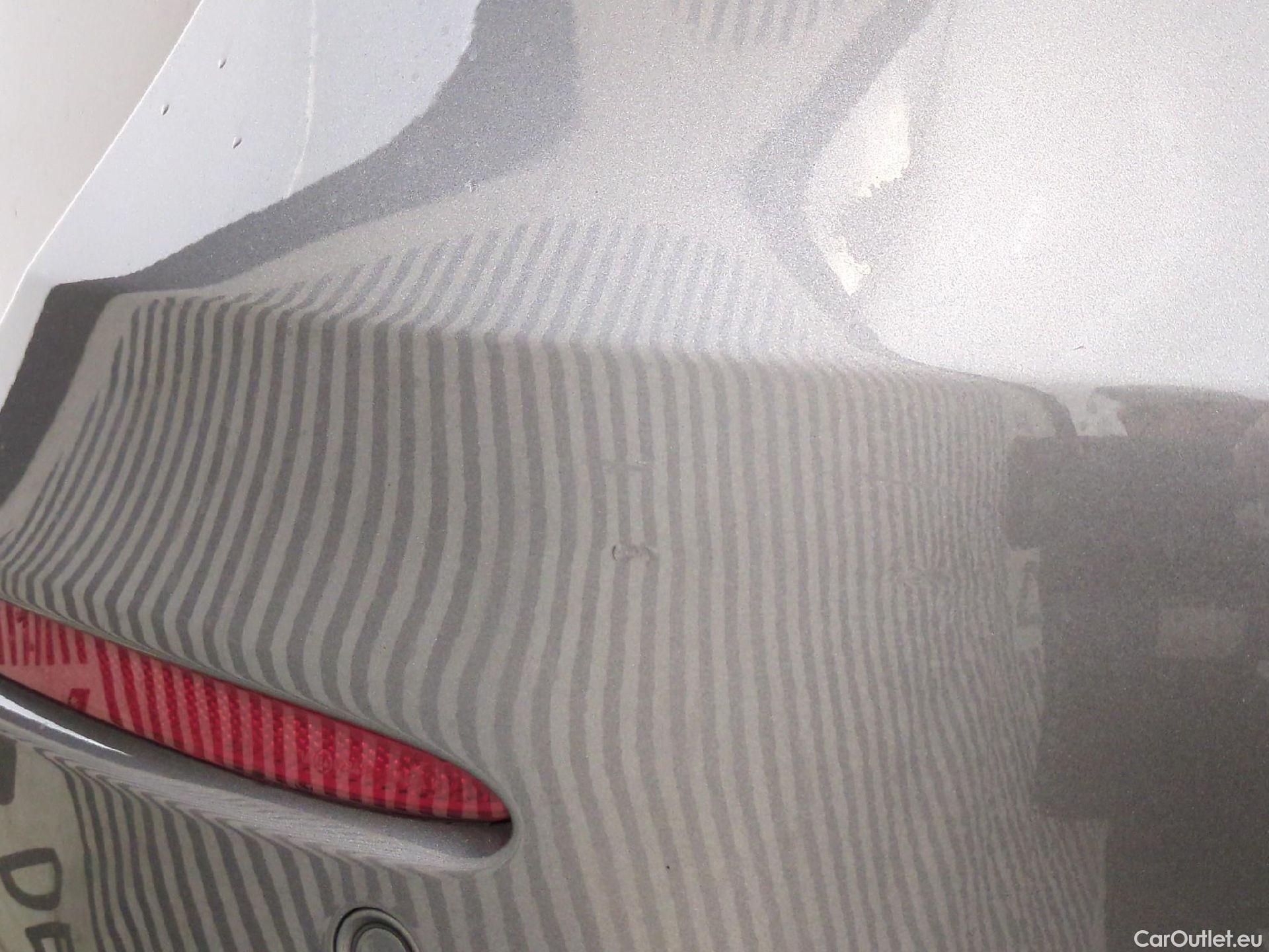  Mercedes  A-Klasse MERCEDES-BENZ Classe A Compact / 2018 / 5P / Berline A 200 d Business Line 8G-DCT #26