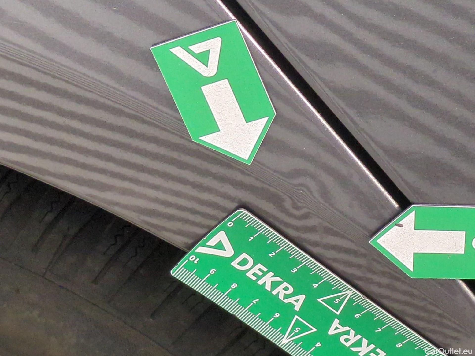  Mercedes  A-Klasse MERCEDES-BENZ Classe A Compact / 2018 / 5P / Berline A 200 d Business Line 8G-DCT #30