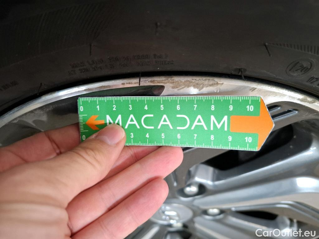  Hyundai  Konna Kona Business Hybrid 2WD 1.6 GDI 140CV BVA6 E6d #40