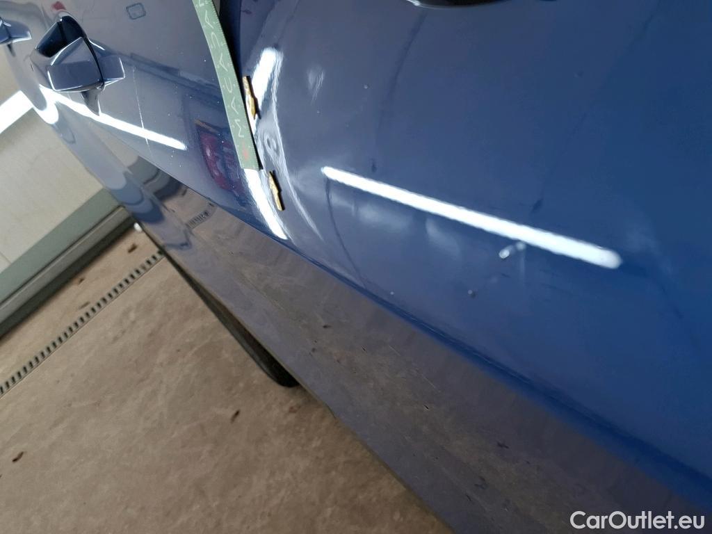  KIA  Sportage KIA  / 2021 / 5P / SUV 1.6 T-GDI 265 PHEV AUTO 4WD GT-L PREM BU #31