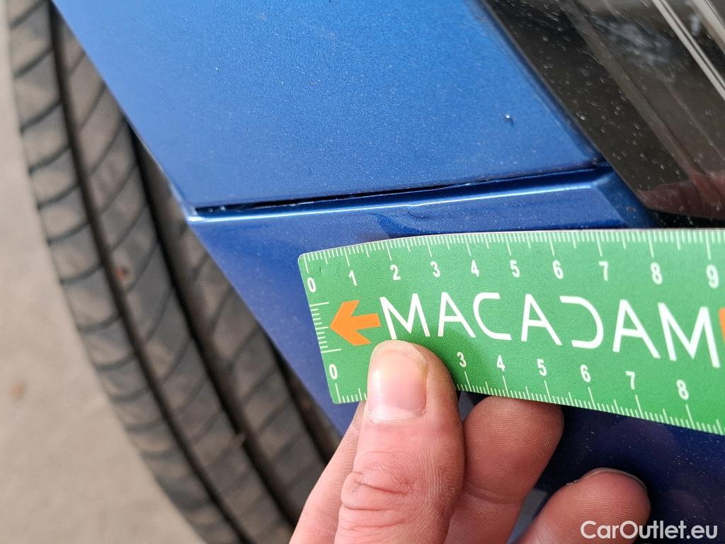  KIA  Sportage KIA  / 2021 / 5P / SUV 1.6 T-GDI 265 PHEV AUTO 4WD GT-L PREM BU #36