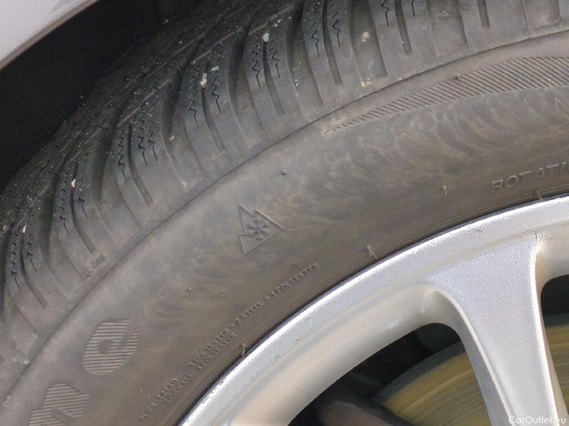  Mercedes  A-Klasse MERCEDES-BENZ Classe A Compact / 2018 / 5P / Berline A 200 d Business Line 8G-DCT #8