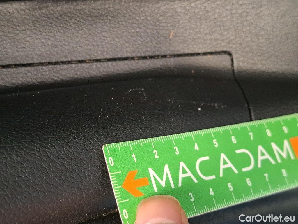  KIA  Sportage KIA  / 2021 / 5P / SUV 1.6 T-GDI 265 PHEV AUTO 4WD GT-L PREM BU #17