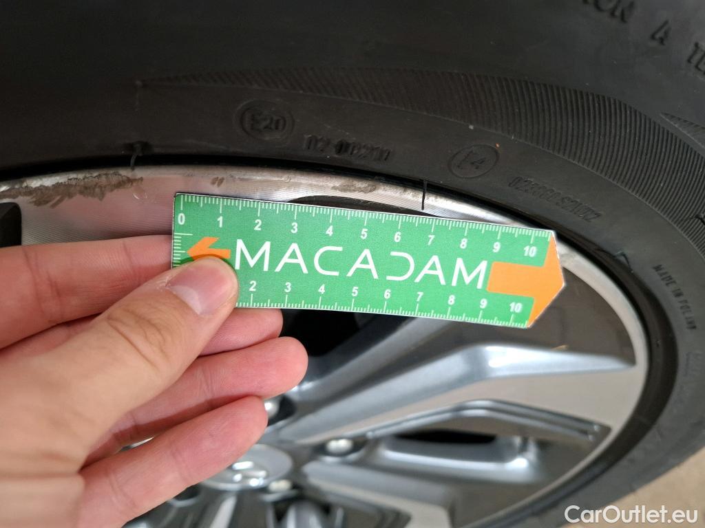  Hyundai  Konna Kona Business Hybrid 2WD 1.6 GDI 140CV BVA6 E6d #41