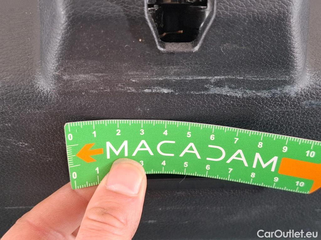  KIA  Sportage KIA  / 2021 / 5P / SUV 1.6 T-GDI 265 PHEV AUTO 4WD GT-L PREM BU #23