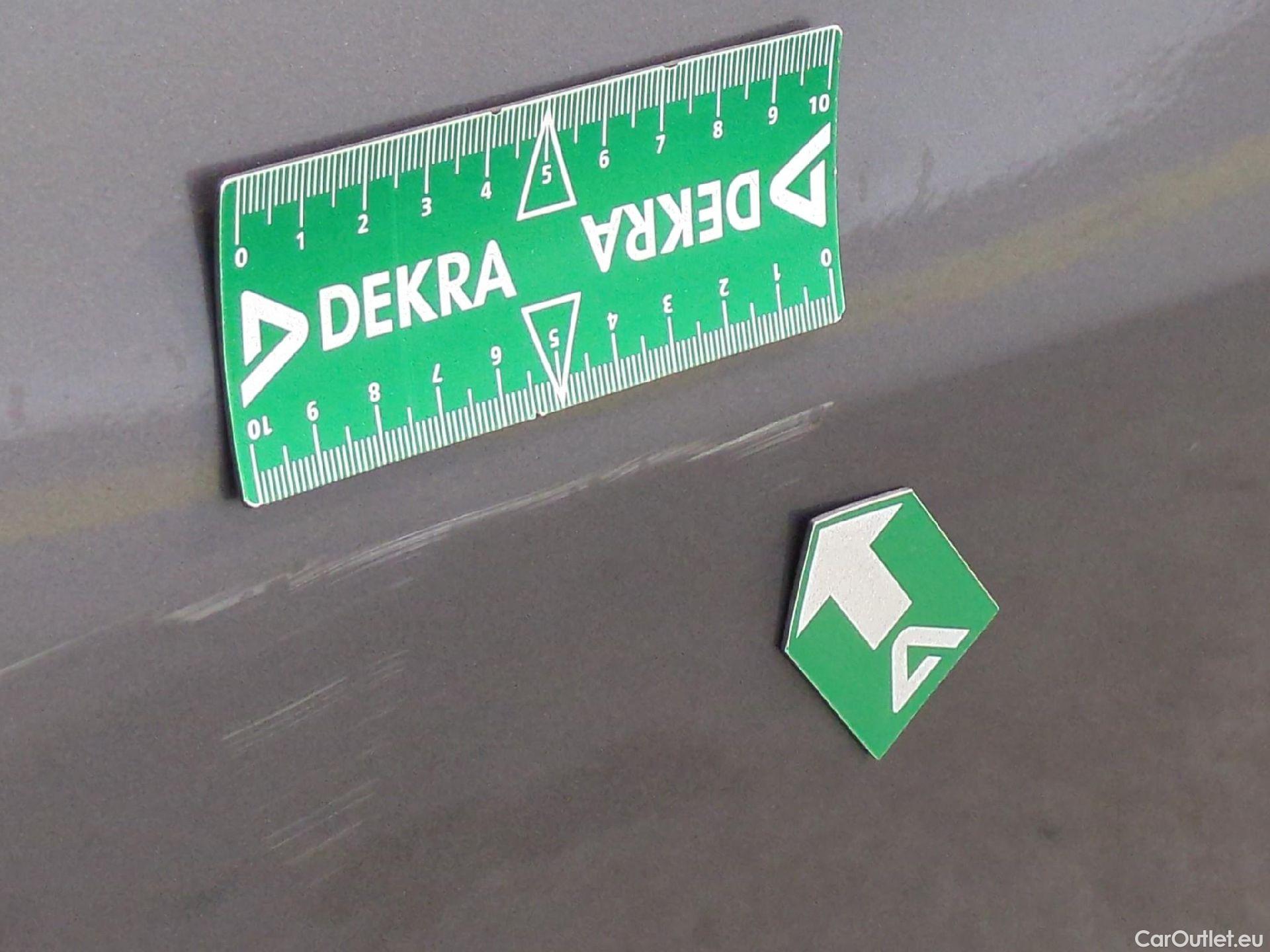  Mercedes  A-Klasse MERCEDES-BENZ Classe A Compact / 2018 / 5P / Berline A 200 d Business Line 8G-DCT #33