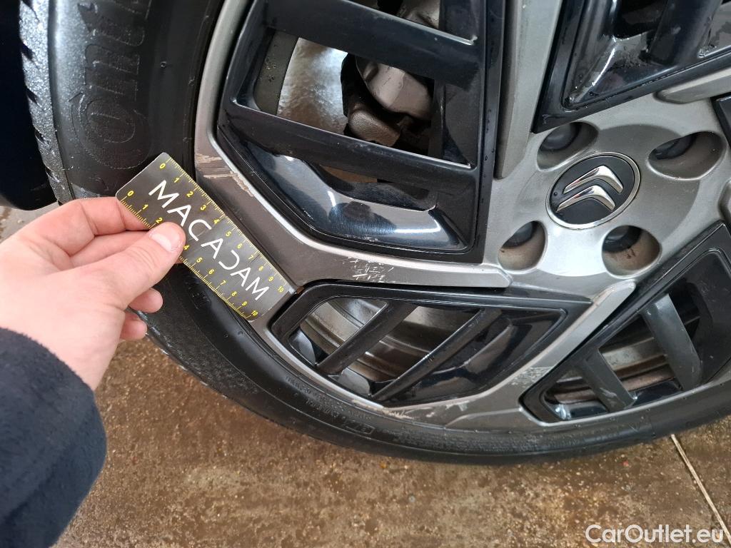  Citroen  C4  Berline Feel Pack 1.2 PureTech 130CV BVM6 E6d #24