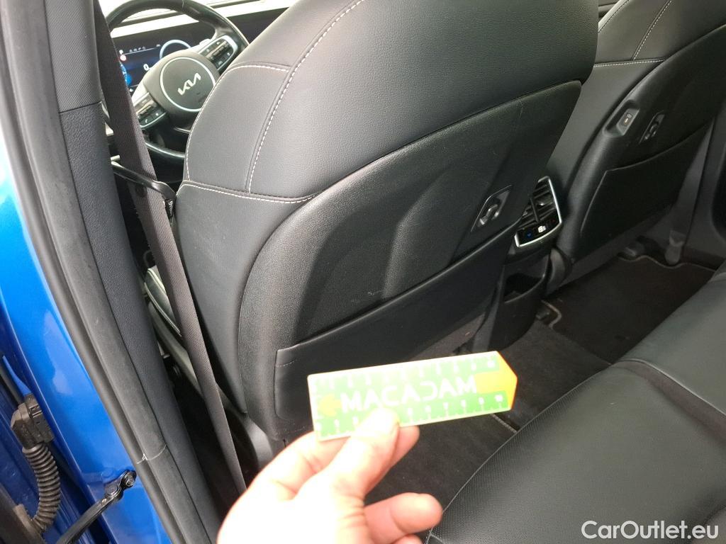  KIA  Sportage KIA  / 2021 / 5P / SUV 1.6 T-GDI 265 PHEV AUTO 4WD GT-L PREM BU #10