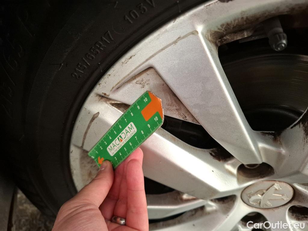  Peugeot  3008  Active Business 1.5 HDi 130CV BVM6 E6d #37