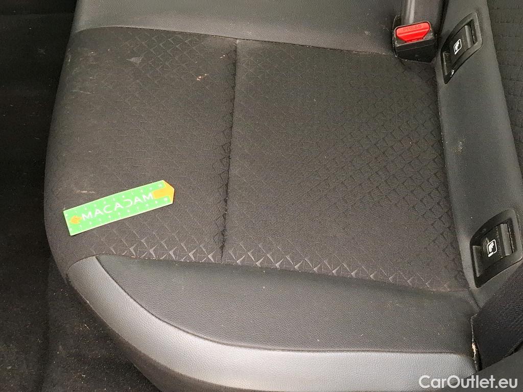  Nissan  Juke NISSAN  / 2019 / 5P / Crossover Hybrid 145 Business+ #30