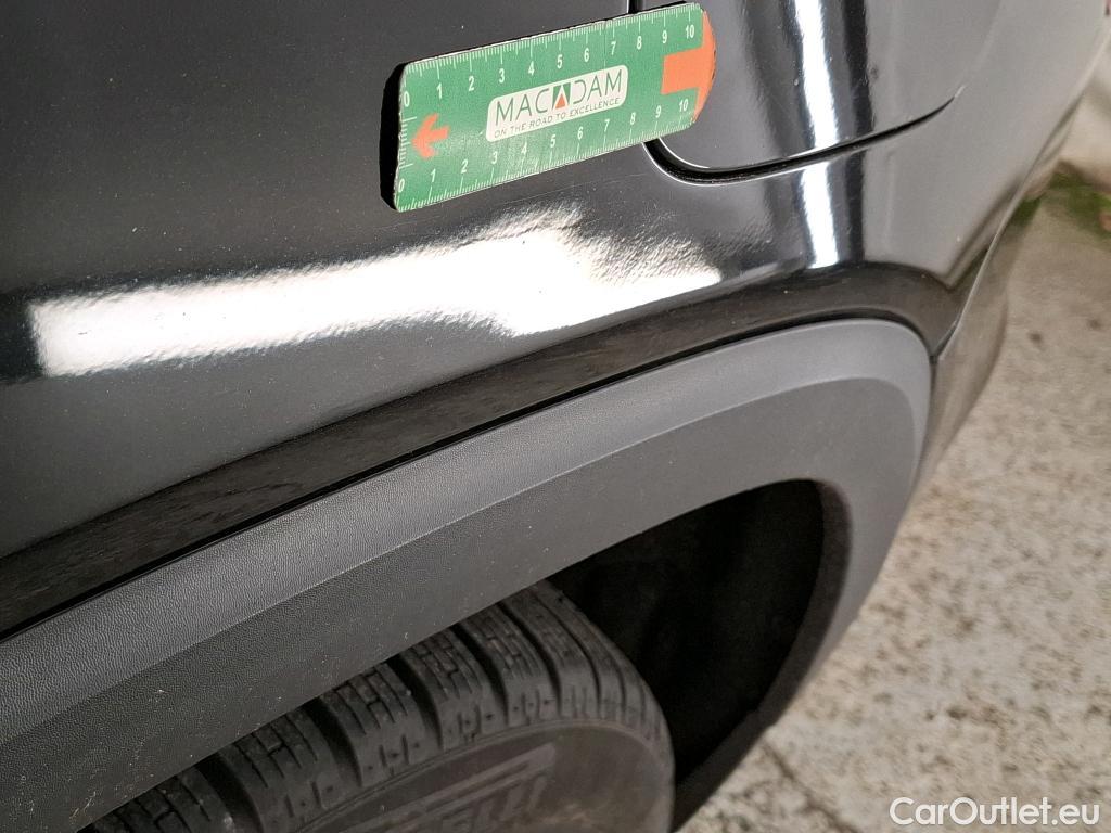  Mercedes  GLB MERCEDES-BENZ  / 2019 / 5P / SUV  200 d AMG Line #2