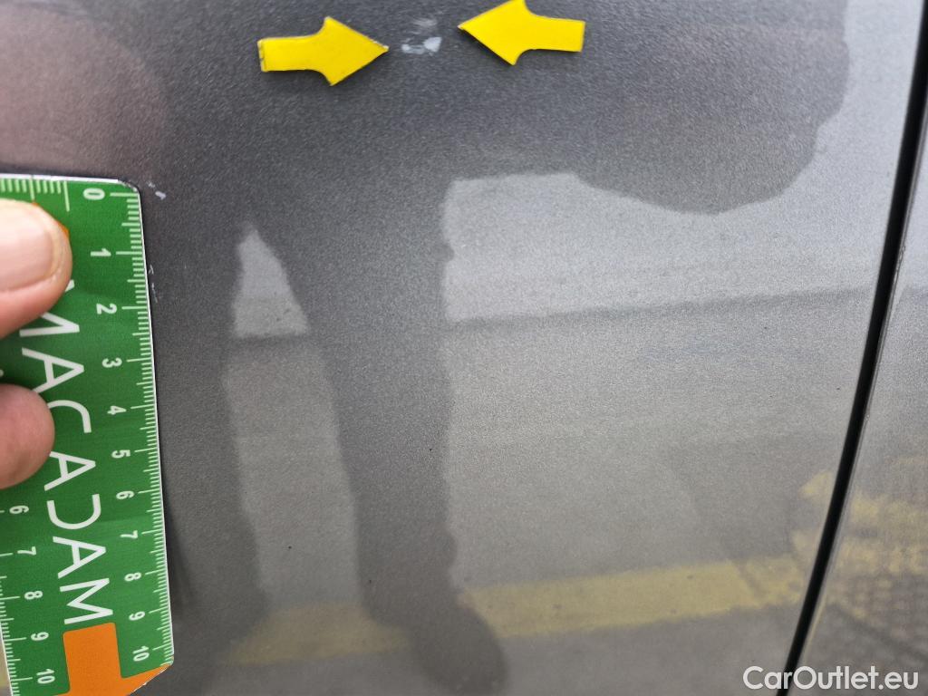  Peugeot  2008  Allure Pack 1.5 HDi 130CV BVA8 E6d #30