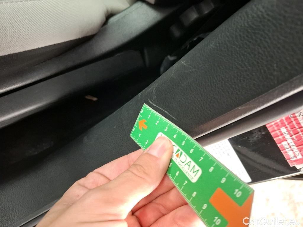  Nissan  Micra NISSAN  5p Berline IG-T 90 Business Edition #16