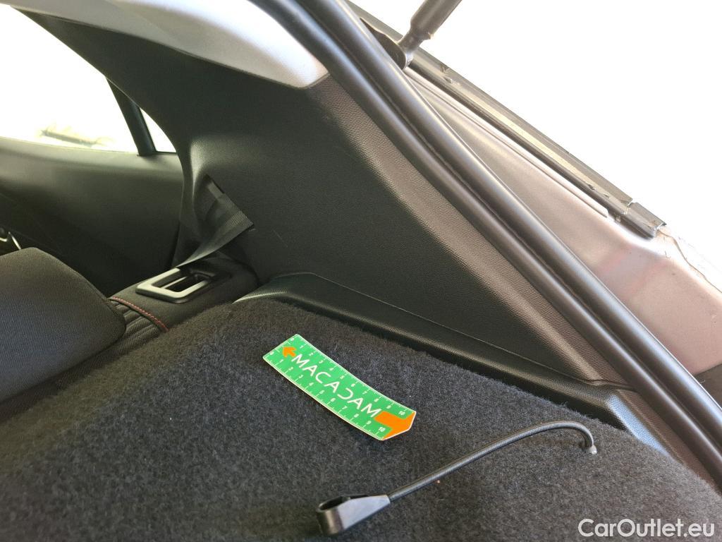  Peugeot  2008  Active Business 1.5 HDi 130CV BVA8 E6d #3