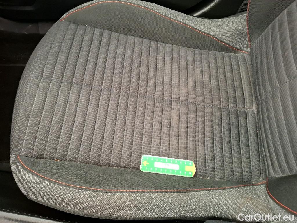  Peugeot  2008  Active Business 1.5 HDi 130CV BVA8 E6d #22