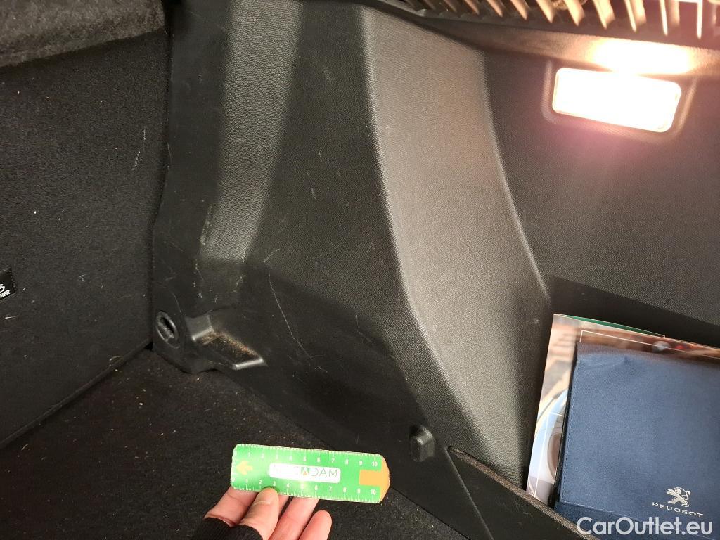  Peugeot  2008  Active Business 1.5 HDi 130CV BVA8 E6d #9