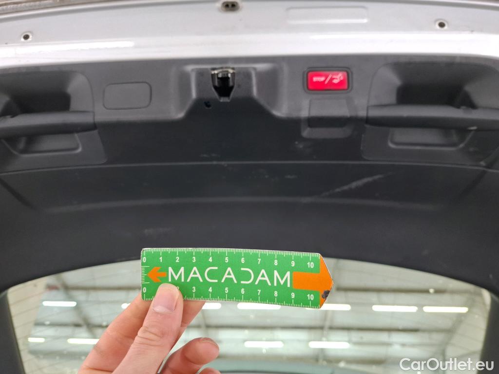  Mercedes  CLA-Klasse MERCEDES-BENZ CLA Shooting Brake / 2019 / 5P / Break CLA 200 d Business Line BA8 #27