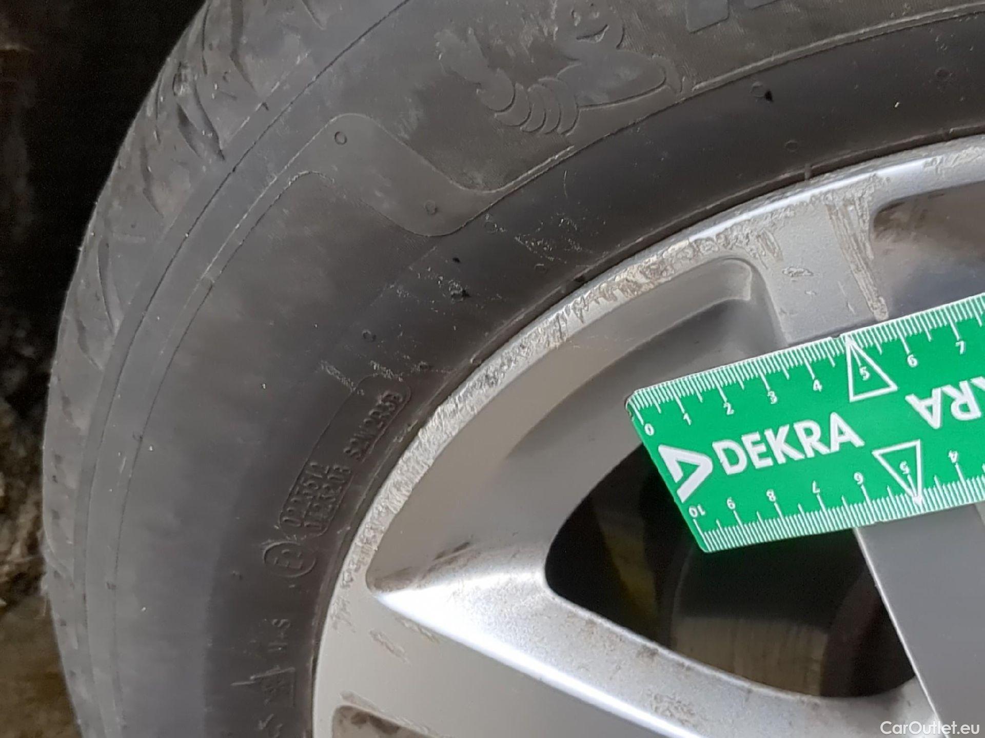  Peugeot  308  SW Active Business 1.5 HDi 130CV BVA8 E6d #13