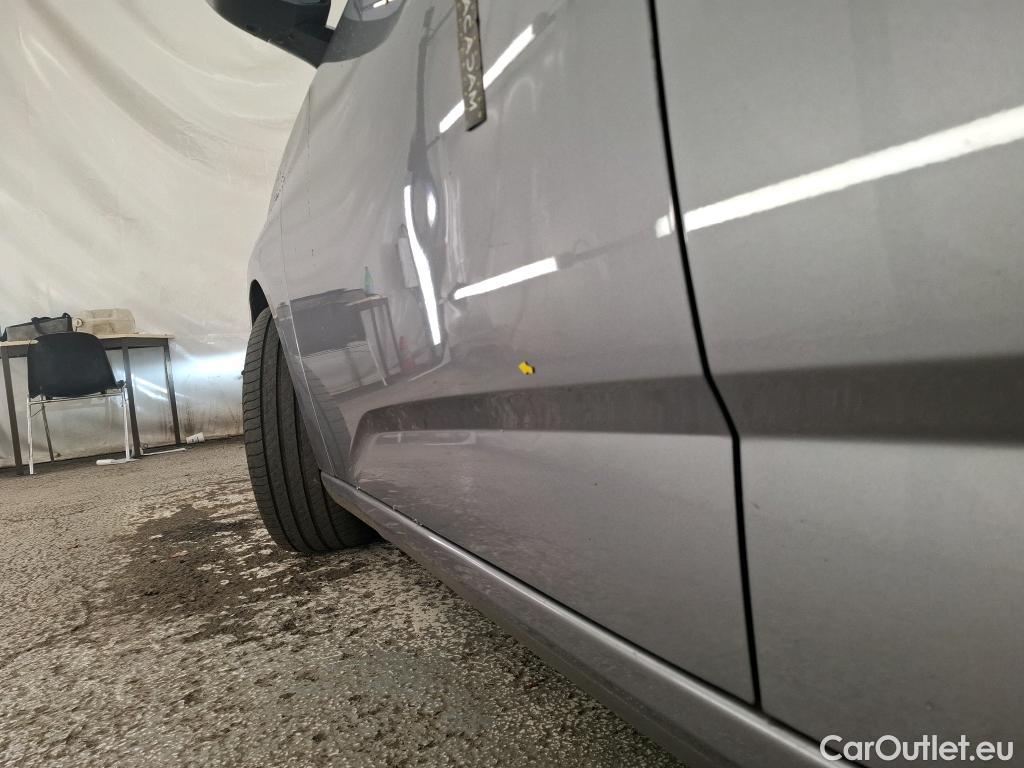  Peugeot  308  Allure 1.5 HDi 130CV BVA8 E6d #4