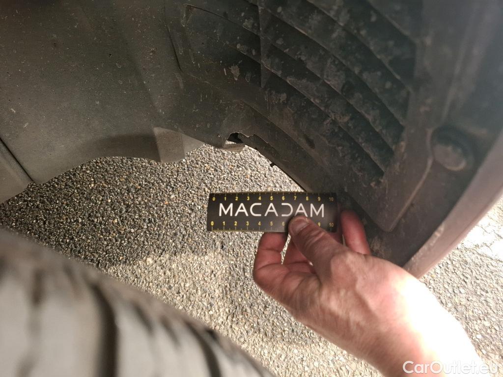  Peugeot  308  Allure 1.2 PureTech 130CV BVA8 E6d #9