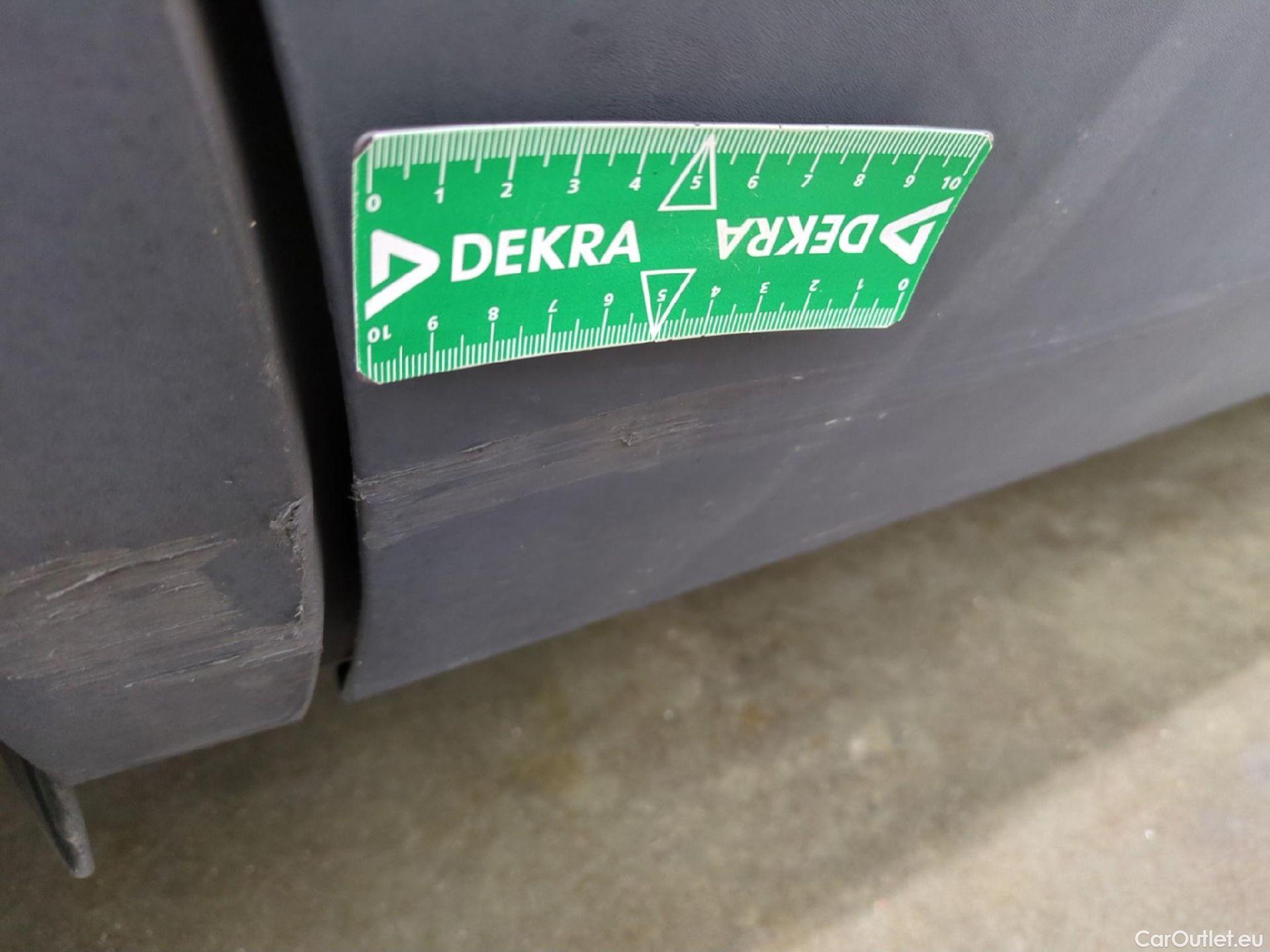  Peugeot  5008  Allure Pack 1.5 HDi 130CV BVA8 7 Sieges E6d #31