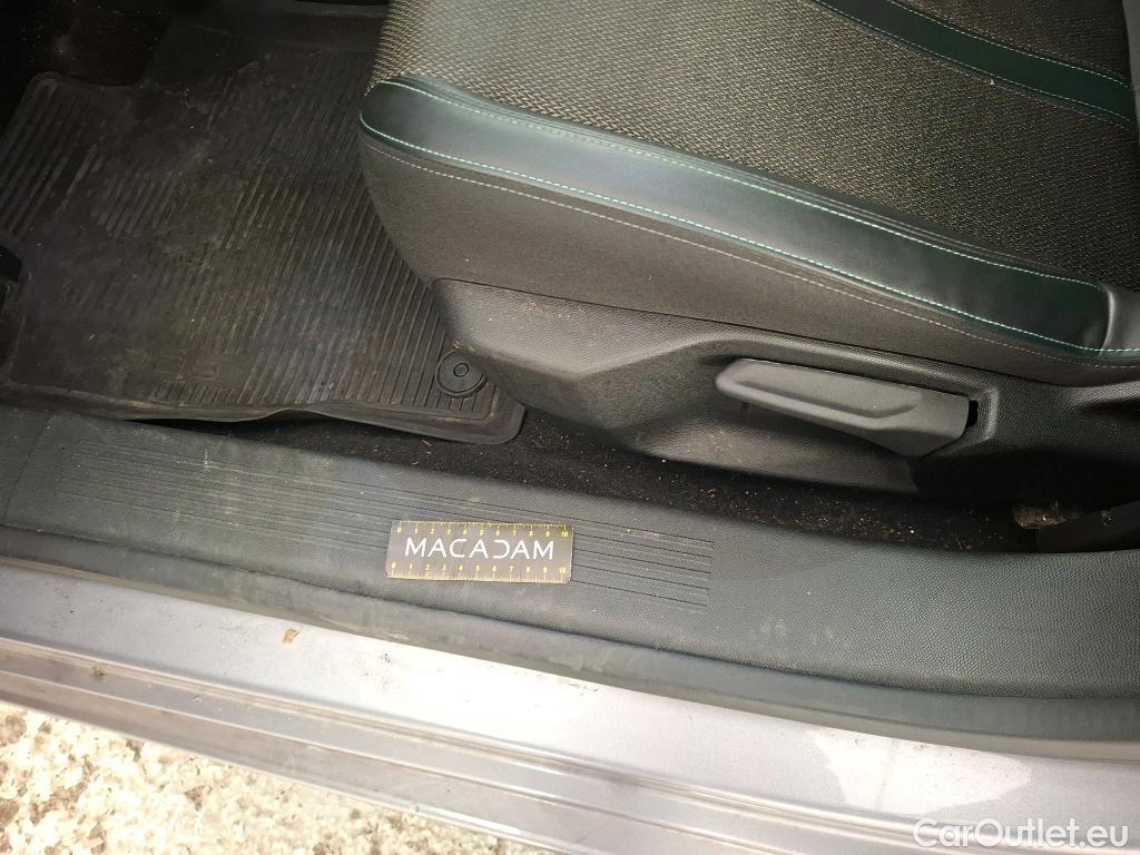  Peugeot  308  Allure 1.5 HDi 130CV BVA8 E6d #27