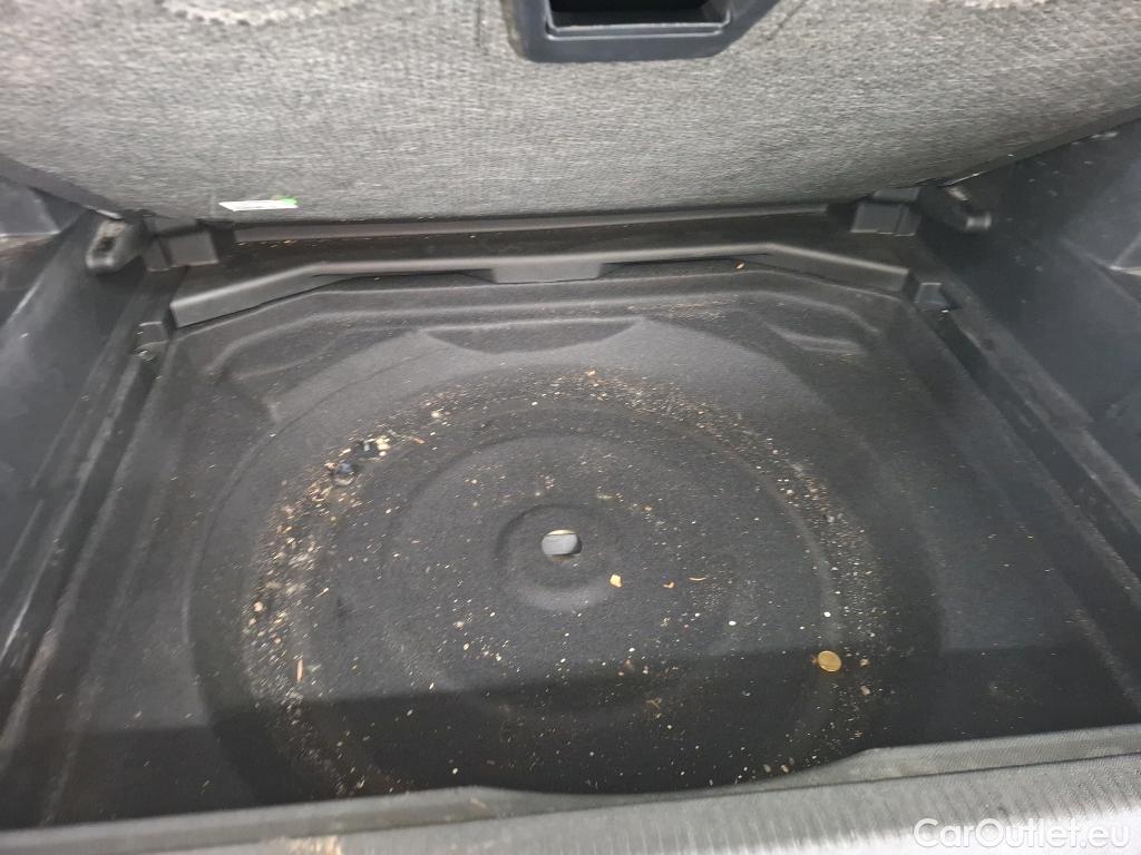  Peugeot  3008  II Allure Pack 1.5 HDi 130CV BVA8 E6d #83