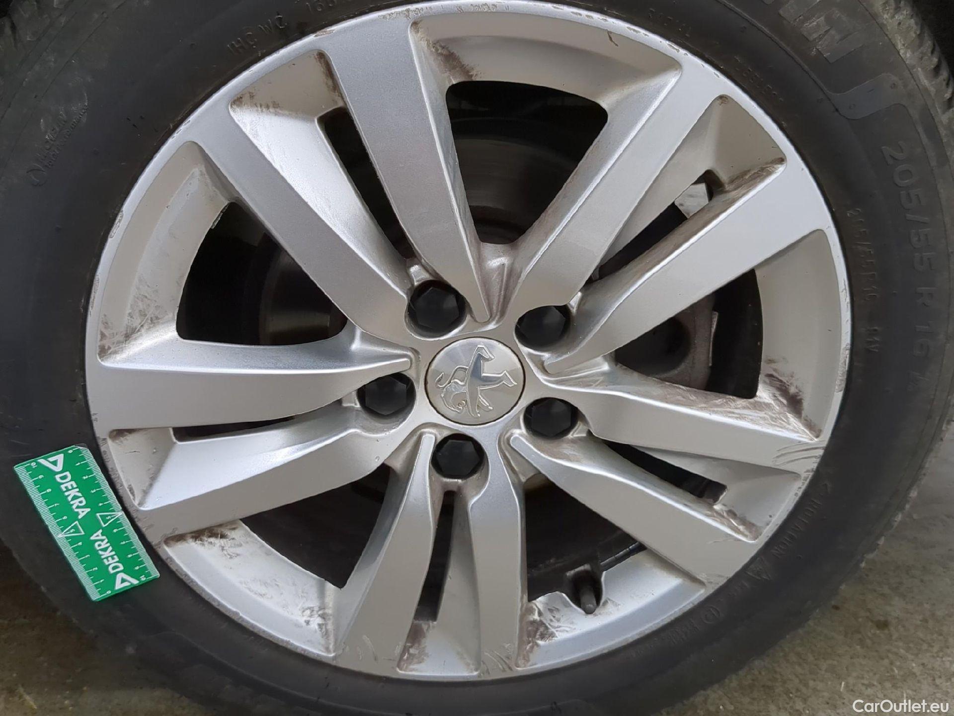  Peugeot  308  SW Active Business 1.5 HDi 130CV BVA8 E6d #19