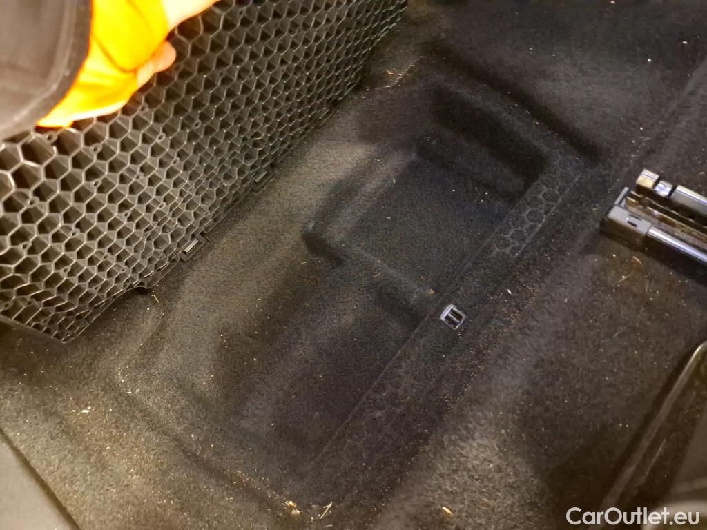  Peugeot  5008  GT 2.0 HDi 175CV BVA8 7 Sieges E6d #14