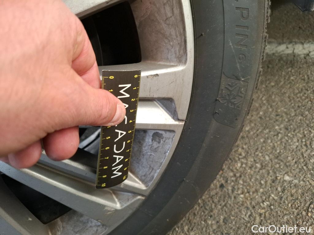  Peugeot  308  Allure 1.2 PureTech 130CV BVA8 E6d #30