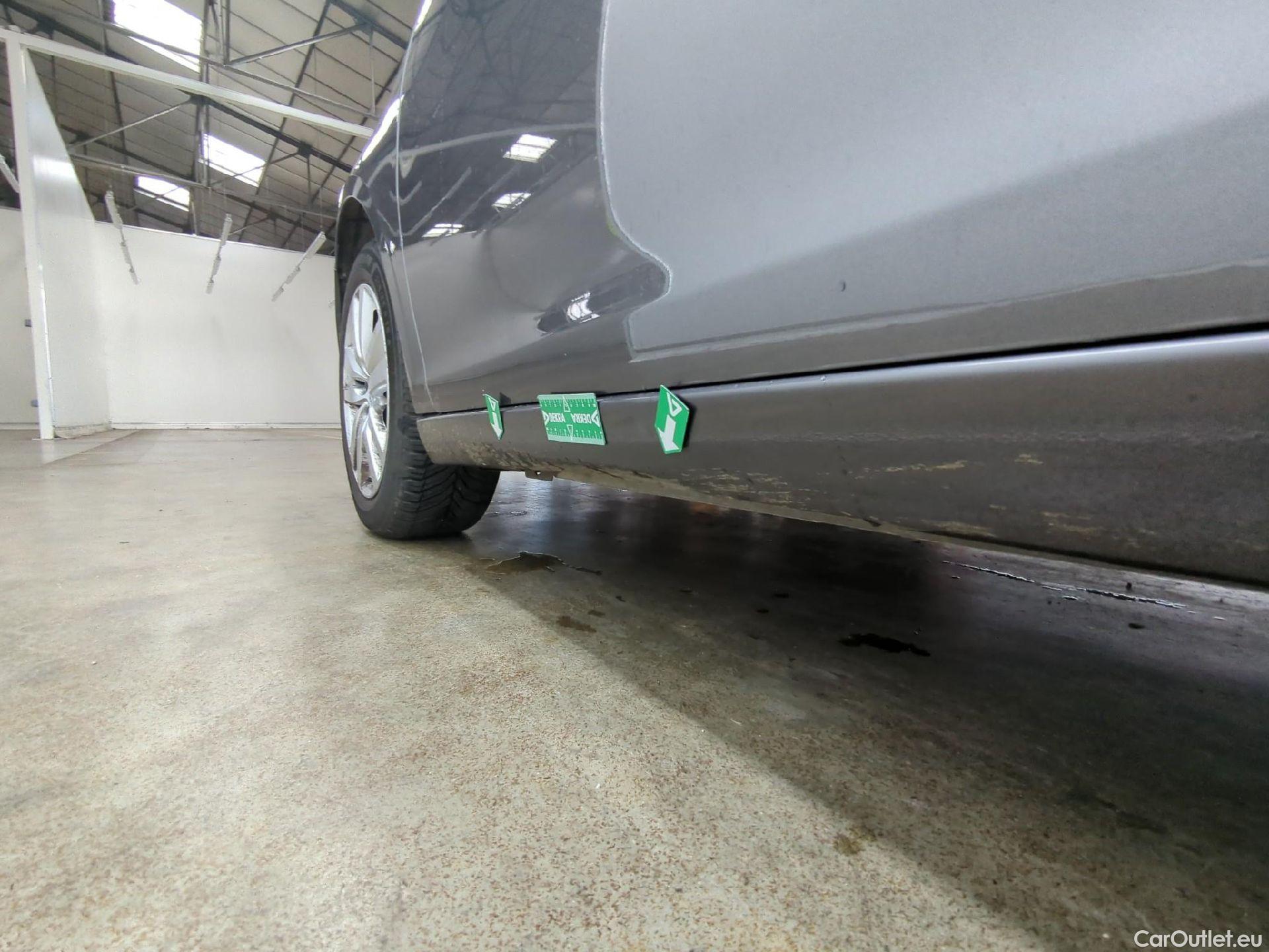  Peugeot  308  SW Active Business 1.5 HDi 130CV BVA8 E6d #27