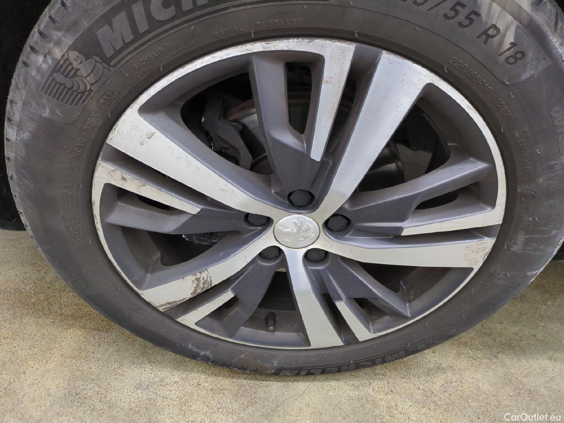  Peugeot  5008  Allure Pack 1.5 HDi 130CV BVA8 7 Sieges E6d #16