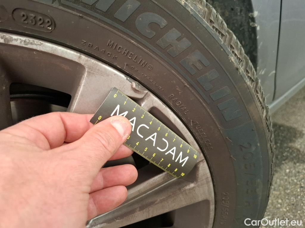  Peugeot  308  Allure 1.2 PureTech 130CV BVA8 E6d #11