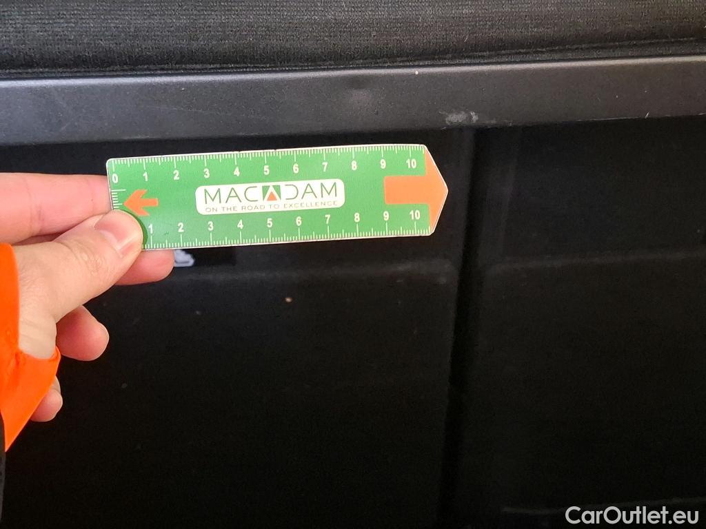  Peugeot  5008  GT 2.0 HDi 175CV BVA8 7 Sieges E6d #9