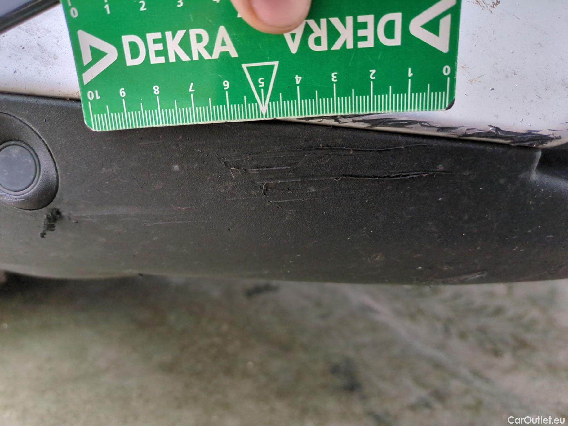  Peugeot  5008  Allure Pack 1.5 HDi 130CV BVA8 7 Sieges E6d #61