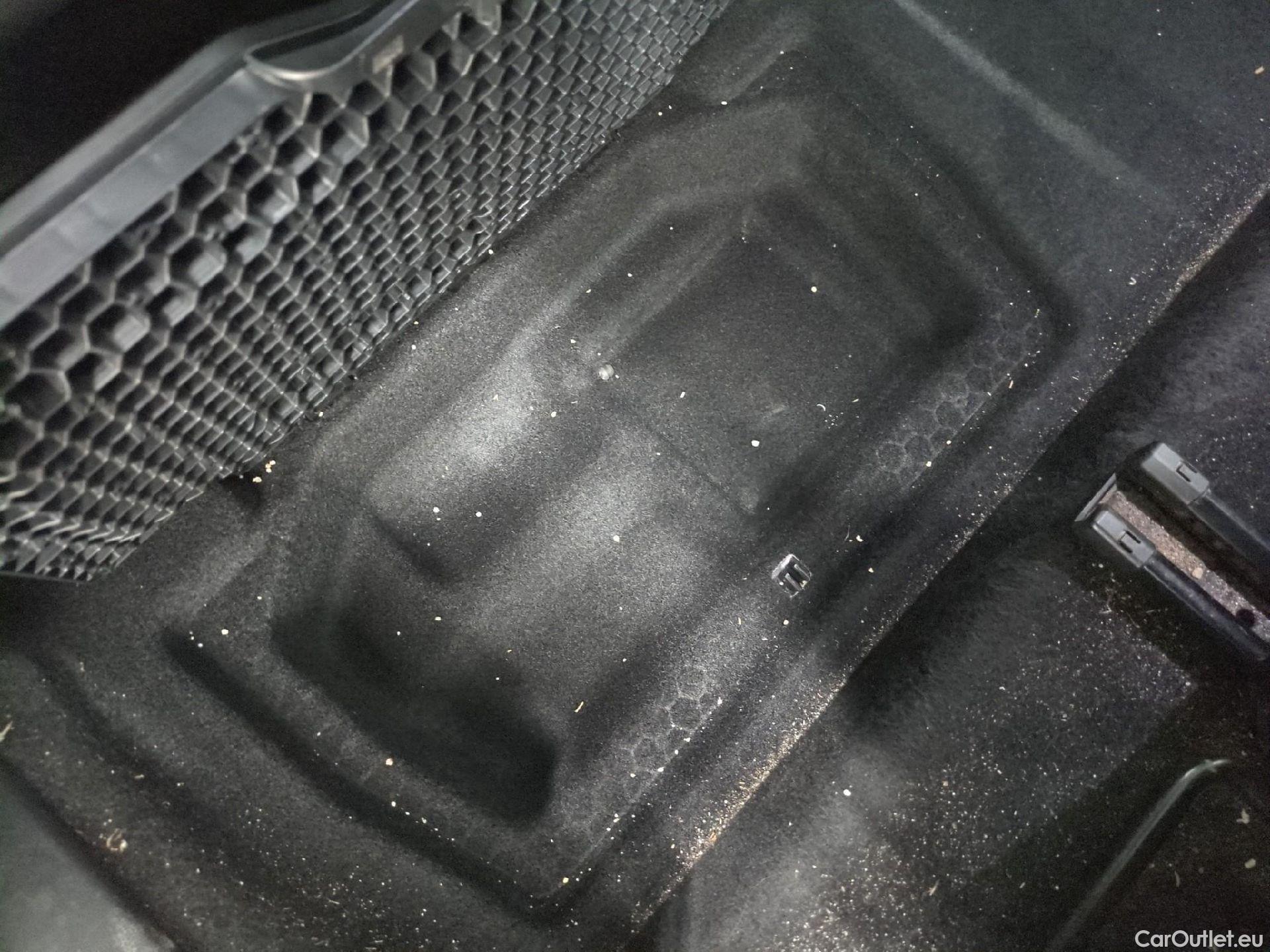  Peugeot  5008  Allure Pack 1.5 HDi 130CV BVA8 7 Sieges E6d #13