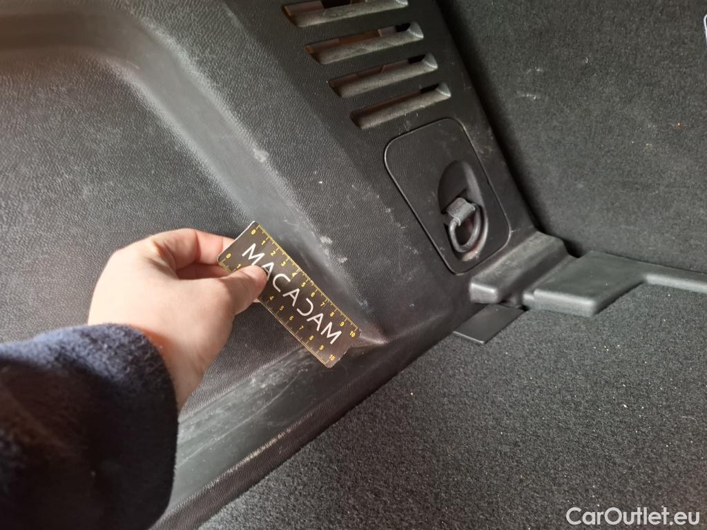  Peugeot  3008  II Allure Pack 1.5 HDi 130CV BVA8 E6d #53