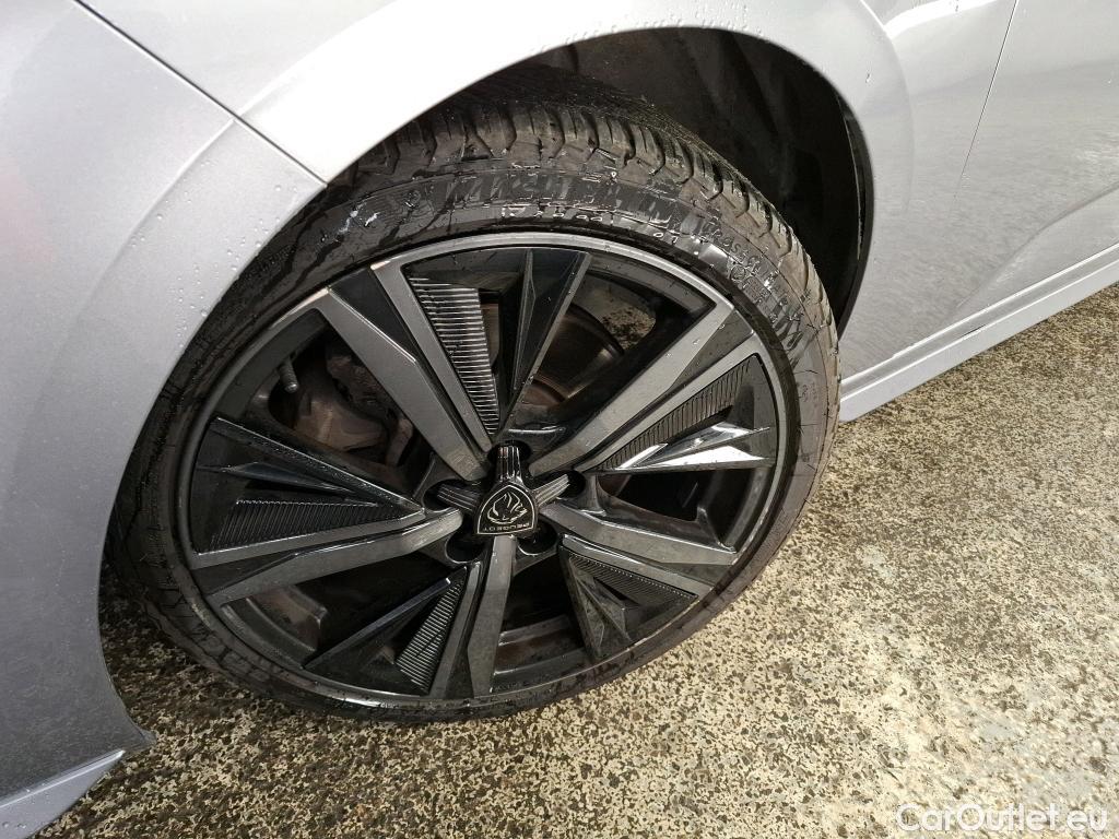  Peugeot  308 PEUGEOT  SW / 2021 / 5P / Break BlueHDi 130 EAT 8 GT #1