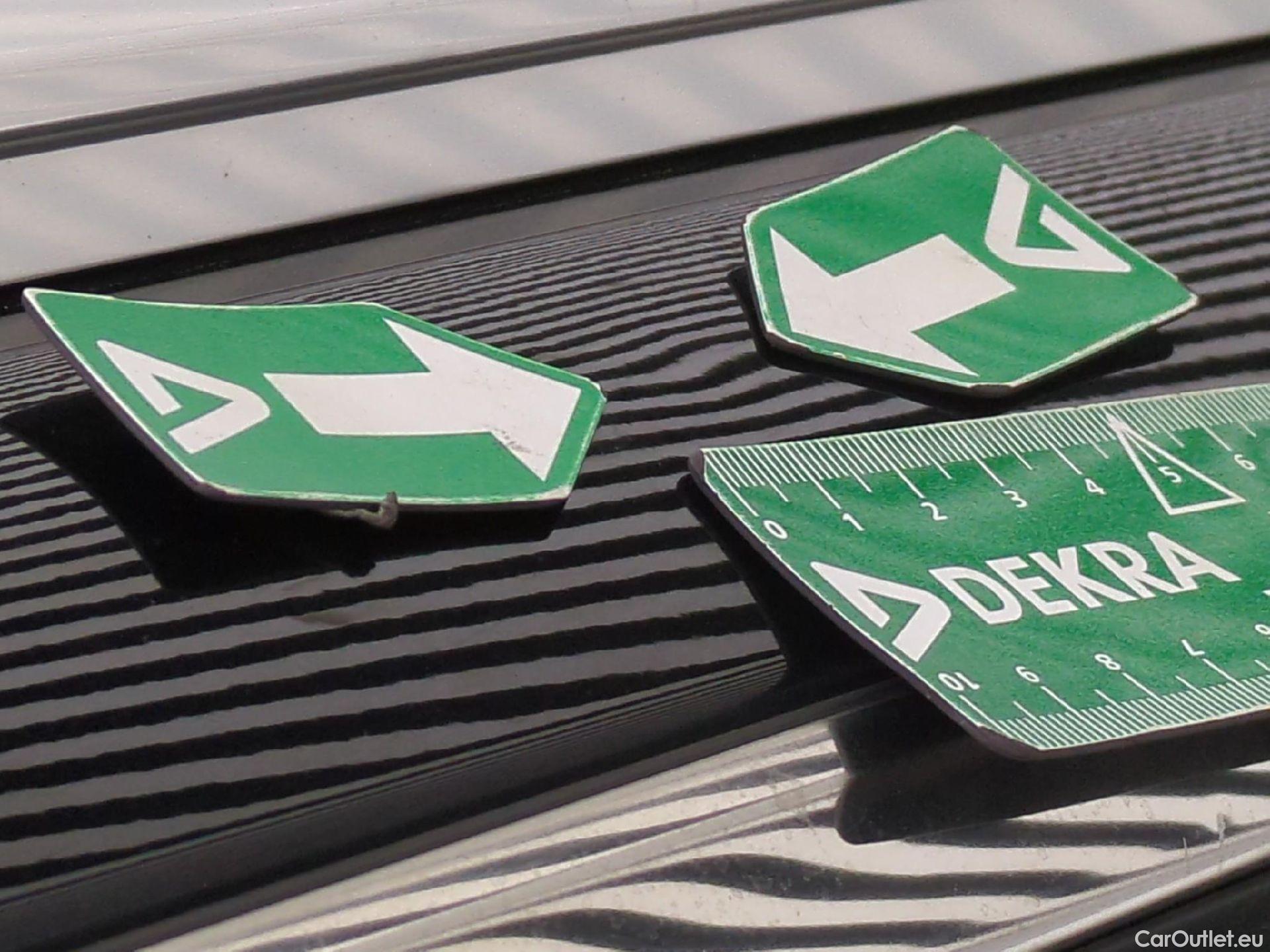  Peugeot  5008  Allure Pack 1.5 HDi 130CV BVA8 7 Sieges E6d #41