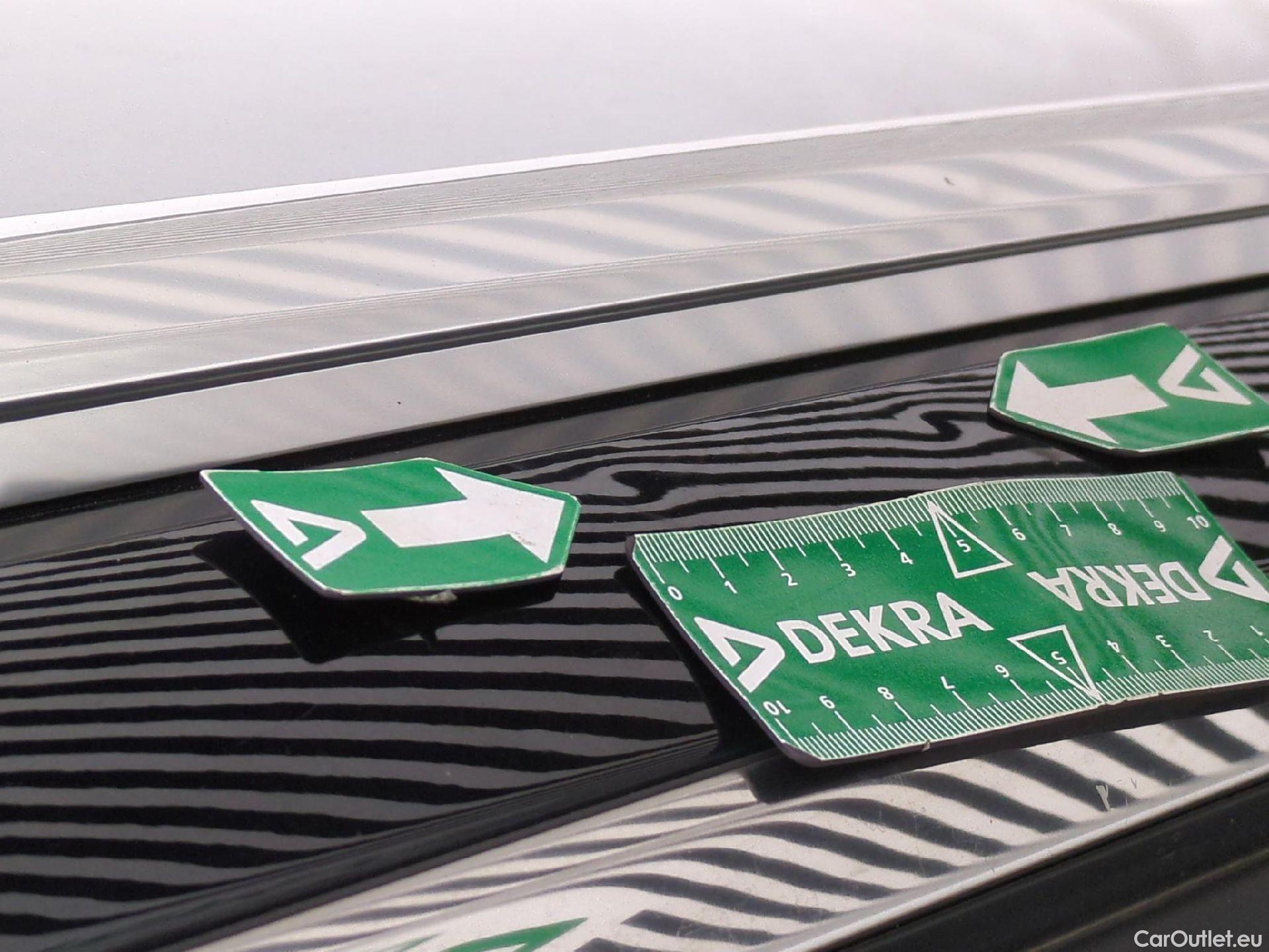  Peugeot  5008  Allure Pack 1.5 HDi 130CV BVA8 7 Sieges E6d #25